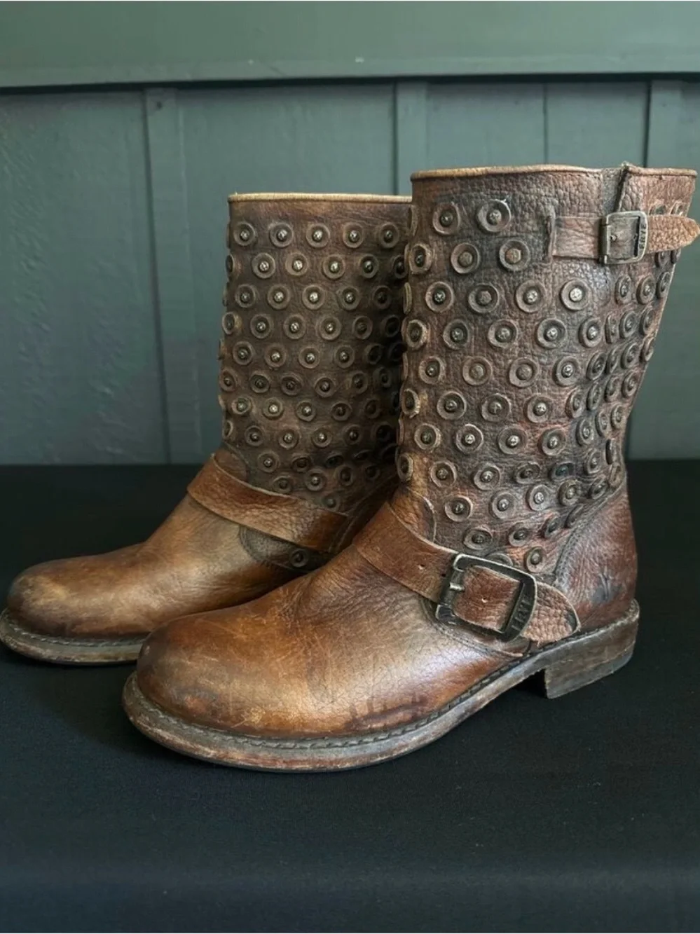 Frye Jenna Disc Short Studded Distressed Brown Leather Boots Size 6.5 B